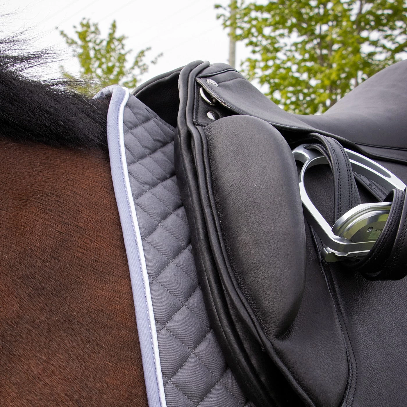 Shedrow Original Saddle Pad - Dressage 6 Shedrow Original Saddle Pad - Dressage - Image 4